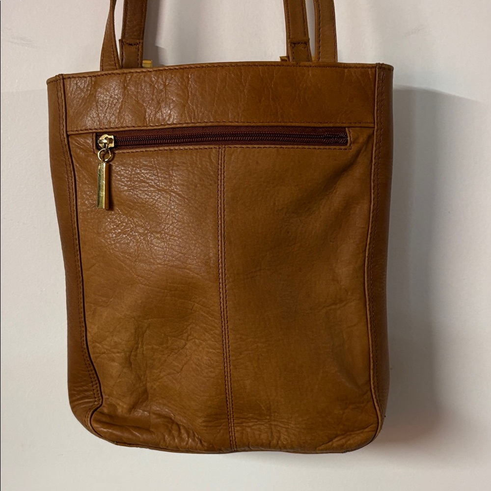 Nino BOSSI Brown Leather Shoulder Bag with Gold Hardware - Picture 15 of 15
